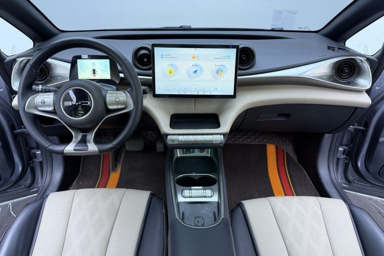 Used BYD Dolphin 2023 420 km Fashion Edition Interior 5