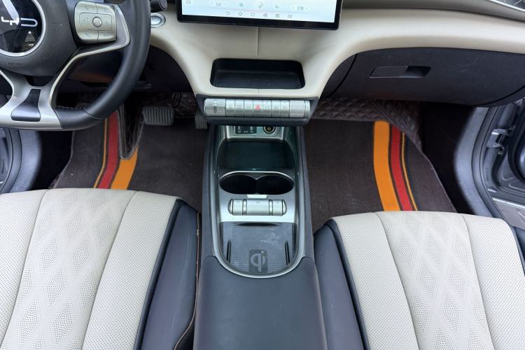 Used BYD Dolphin 2023 420 km Fashion Edition Interior 7