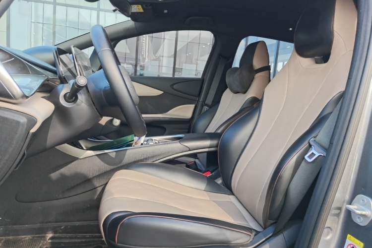 Used BYD Dolphin 2023 420 km Fashion Edition Left Front Seat
