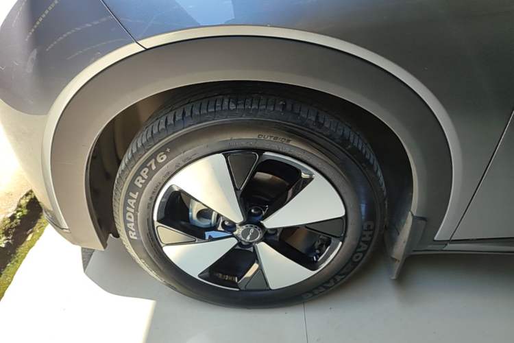 Used BYD Dolphin 2023 420 km Fashion Edition Left Front Wheel Hub