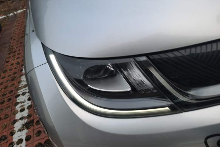 Used BYD Dolphin 2023 420 km Fashion Edition Right Front Headlight