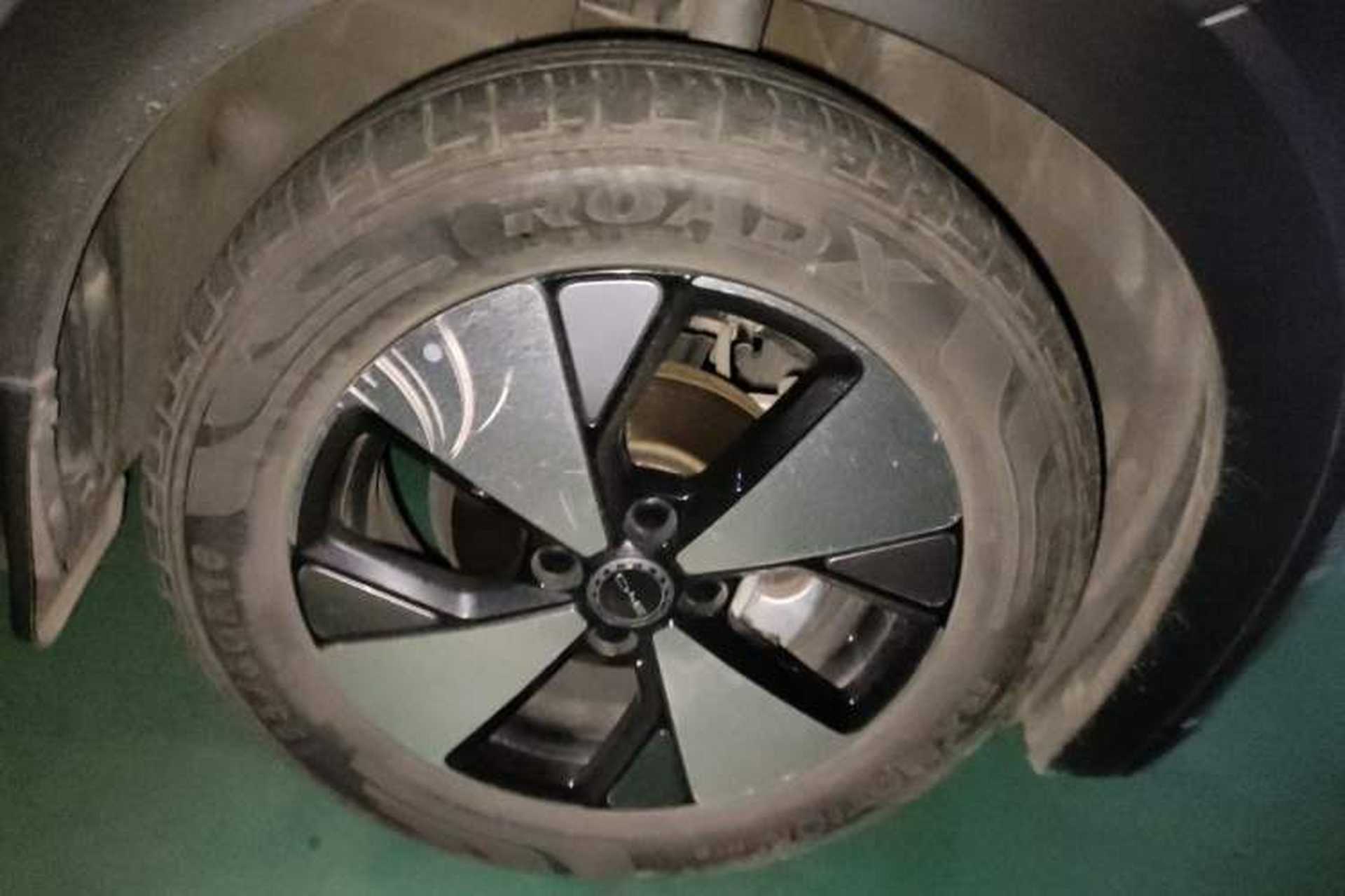 Used BYD Dolphin 2023 420 km Fashion Edition Right Front Wheel Hub