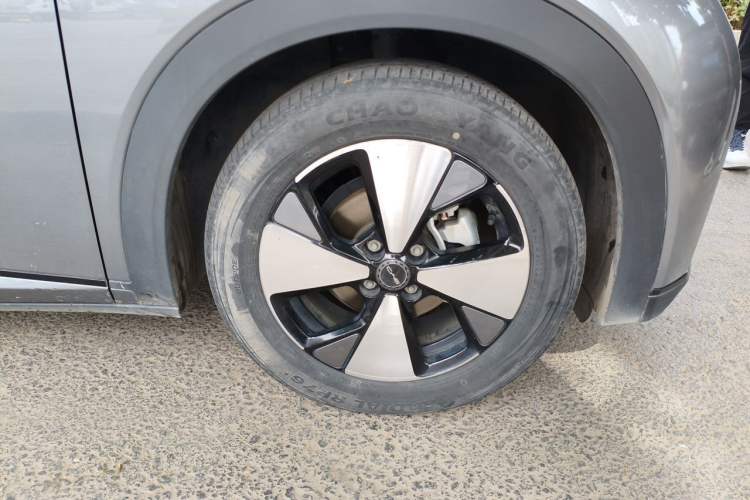 Used BYD Dolphin 2023 420 km Free Version Right Front Wheel Hub