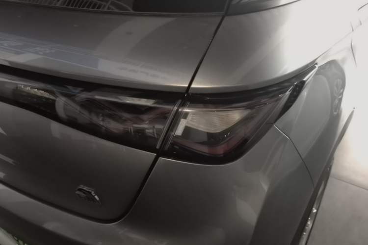 Used BYD Dolphin 2023 420 km Fashion Edition Right Rear Taillight