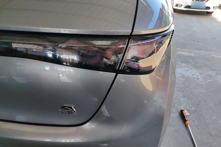 Used BYD Dolphin 2023 420 km Fashion Edition Right Rear Taillight