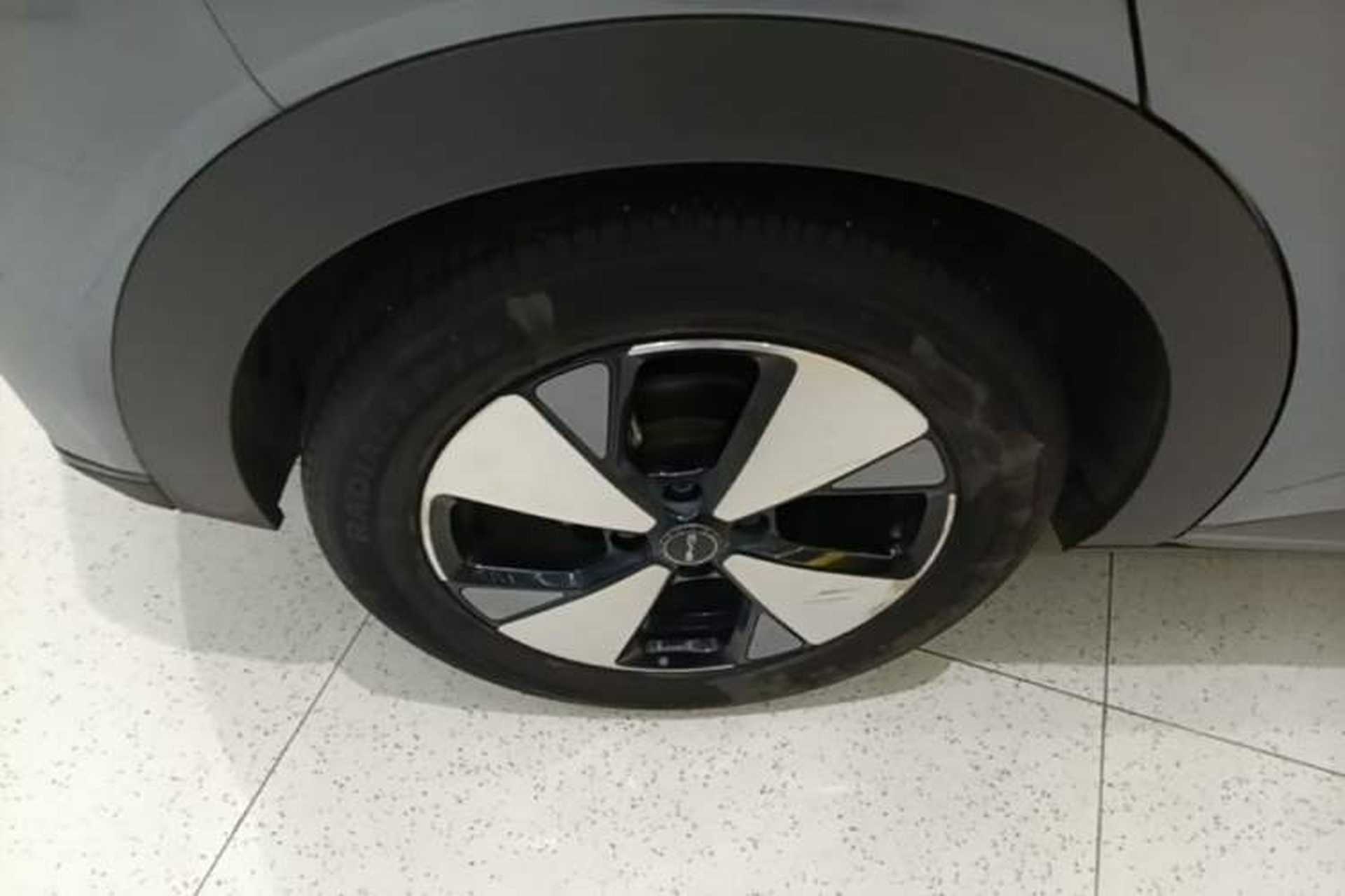 Used BYD Dolphin 2023 420 km Fashion Edition Right Rear Wheel Hub