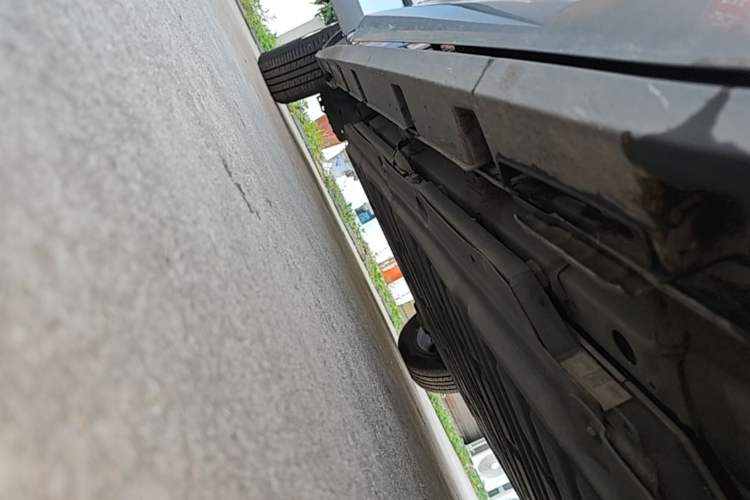 Used BYD Dolphin 2023 420 km Fashion Edition Right Side Sill