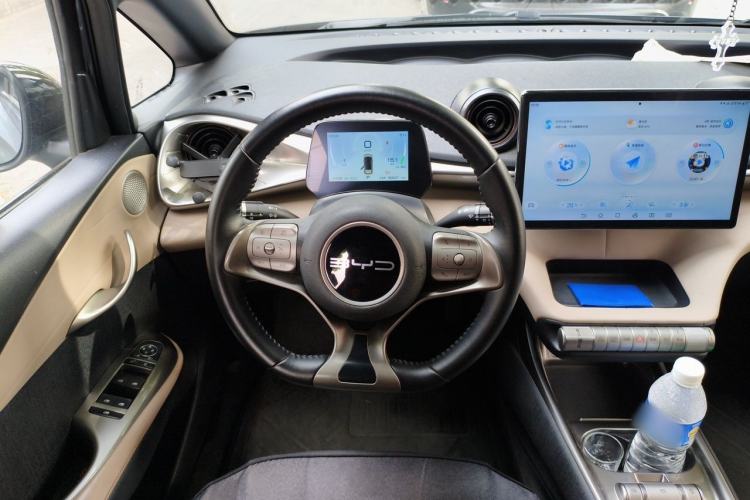 Used BYD Dolphin 2023 420 km Free Version Steering Wheel