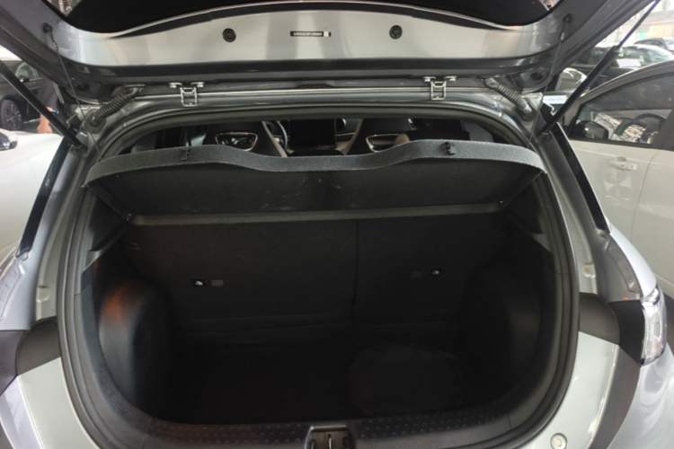 Used BYD Dolphin 2023 420 km Fashion Edition Trunk