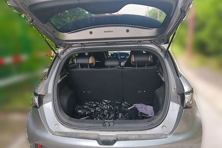 Used BYD Dolphin 2023 420 km Fashion Edition Trunk