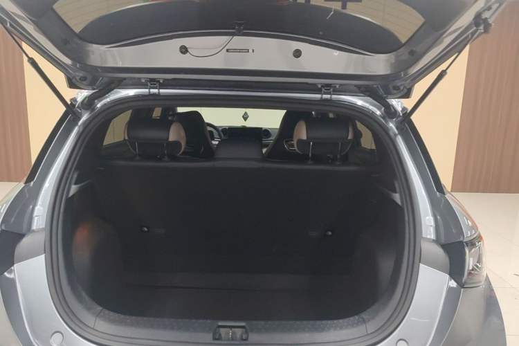 Used BYD Dolphin 2023 420 km Free Version Trunk