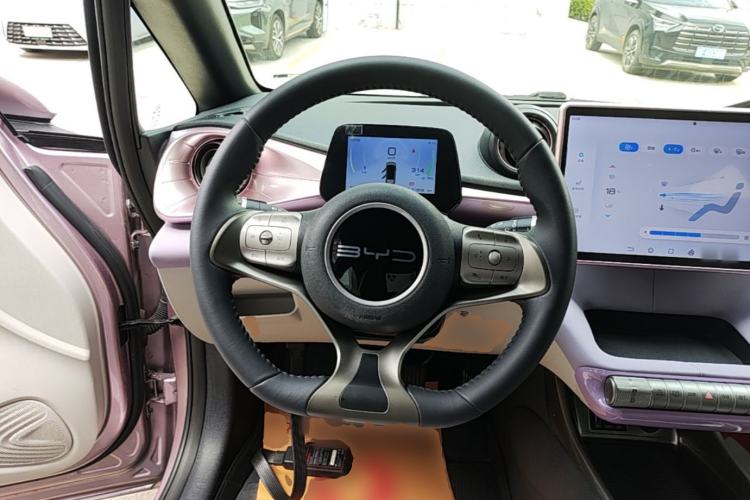 Used BYD Dolphin 2023 420 km Fashion Edition Steering Wheel
