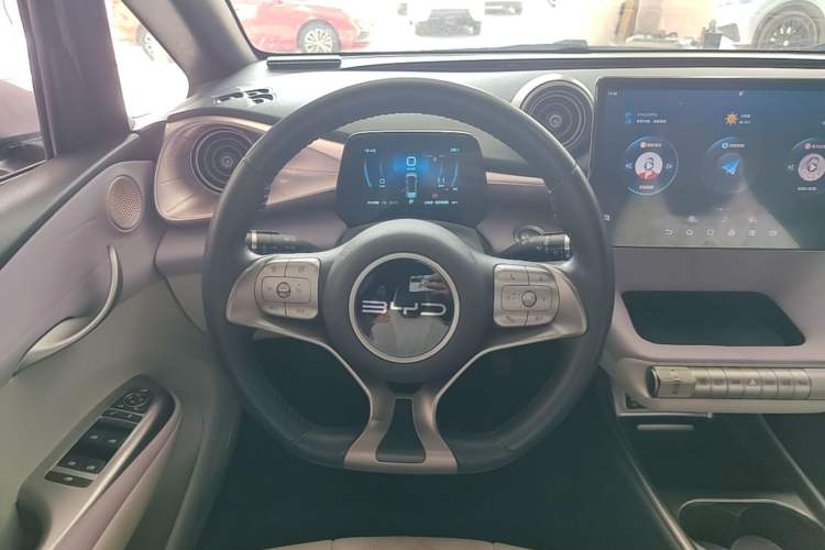 Used BYD Dolphin 2023 420 km Fashion Edition Steering Wheel