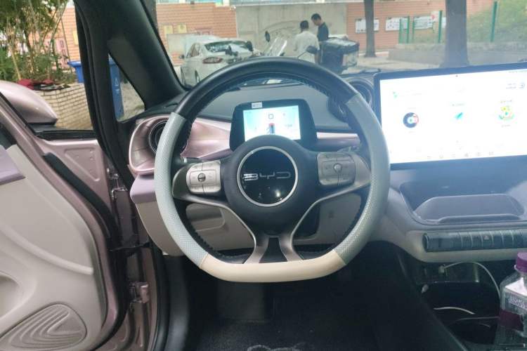Used BYD Dolphin 2023 420 km Fashion Edition Steering Wheel