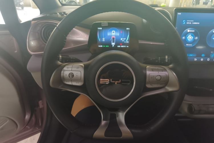 Used BYD Dolphin 2023 420 km Fashion Edition Steering Wheel