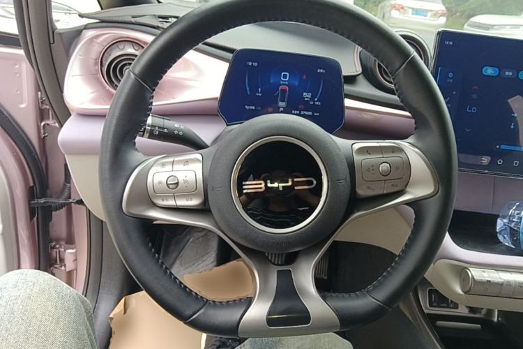 Used BYD Dolphin 2023 420 km Fashion Edition Steering Wheel