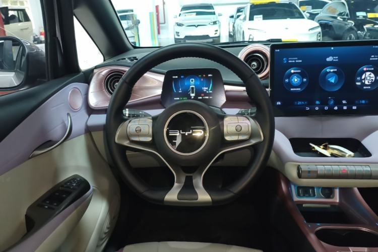 Used BYD Dolphin 2023 420 km Fashion Edition Steering Wheel