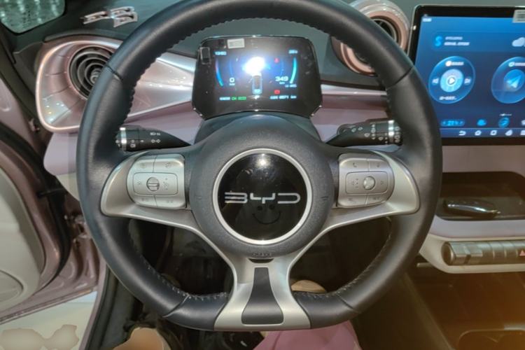 Used BYD Dolphin 2023 420 km Fashion Edition Steering Wheel