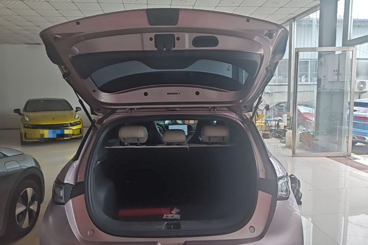 Used BYD Dolphin 2023 420 km Fashion Edition Trunk