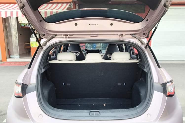Used BYD Dolphin 2023 420 km Free Version Trunk
