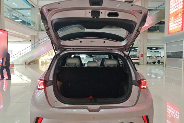 Used BYD Dolphin 2023 420 km Fashion Edition Trunk