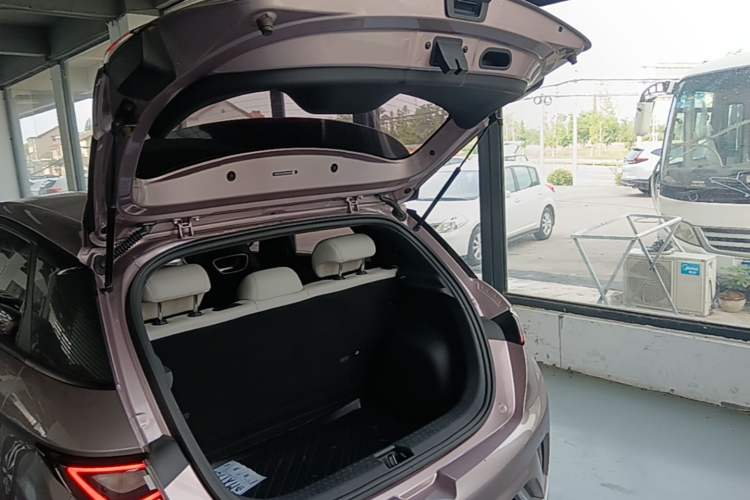 Used BYD Dolphin 2023 420 km Free Version Trunk