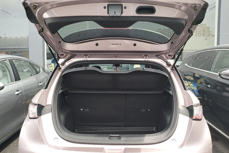 Used BYD Dolphin 2023 420 km Fashion Edition Trunk