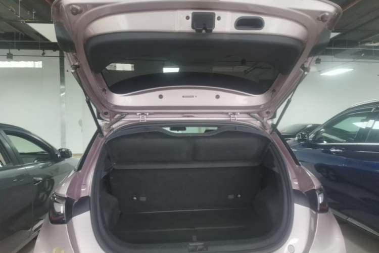 Used BYD Dolphin 2023 420 km Free Version Trunk