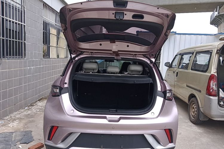 Used BYD Dolphin 2023 420 km Fashion Edition Trunk