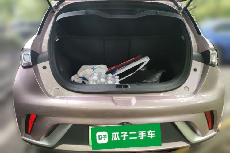 Used BYD Dolphin 2023 420 km Fashion Edition Trunk