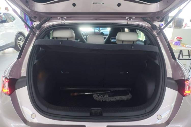 Used BYD Dolphin 2023 420 km Fashion Edition Trunk