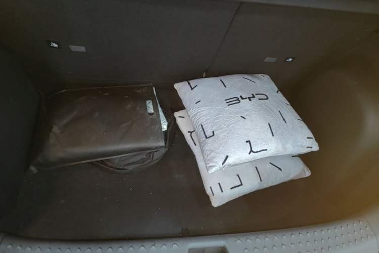 Used BYD Dolphin 2023 420 km Fashion Edition Trunk