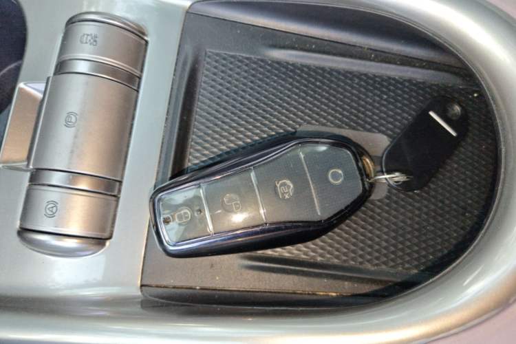 Used BYD Dolphin 2023 420 km Fashion Edition Vehicle Key