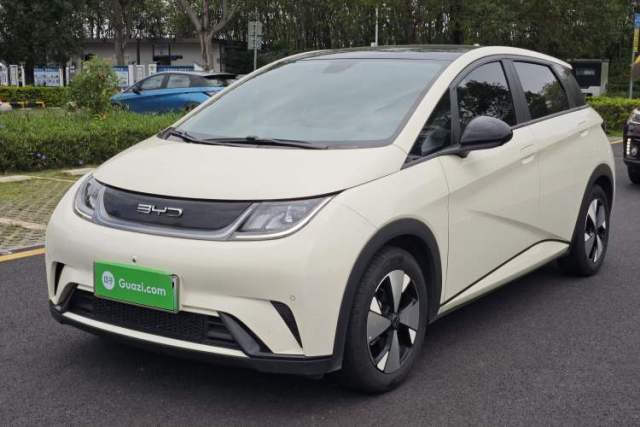 Used BYD Dolphin 2023 420 km Fashion Edition