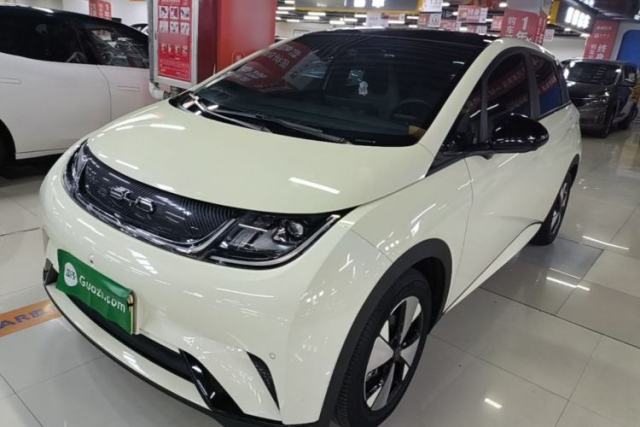 Used BYD Dolphin 2023 420 km Fashion Edition