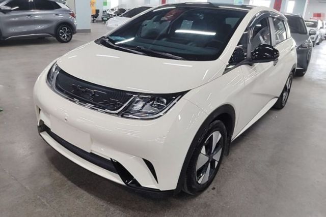 Used BYD Dolphin 2023 420 km Fashion Edition