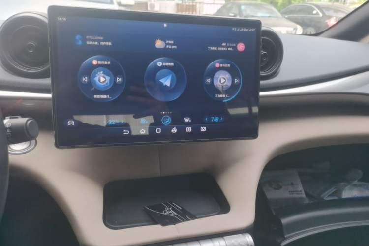 Used BYD Dolphin 2023 420 km Fashion Edition Audio And AC Panel