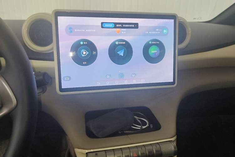 Used BYD Dolphin 2023 420 km Fashion Edition Audio And AC Panel