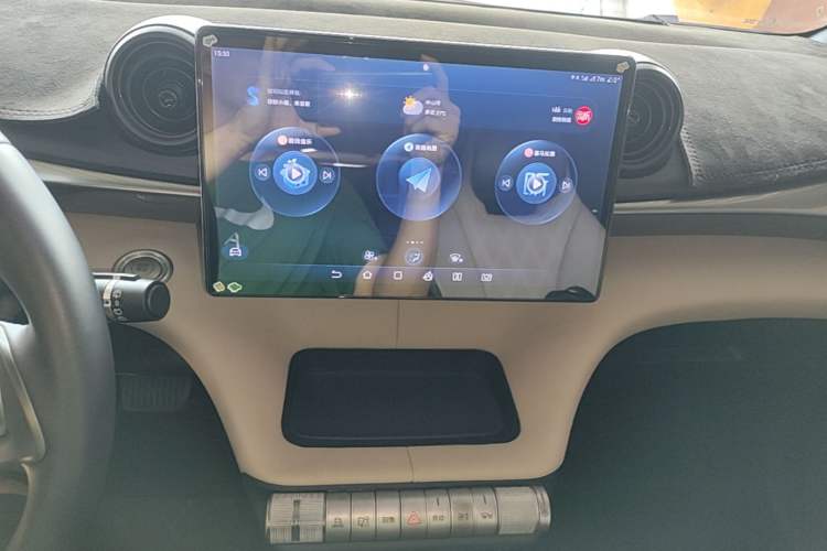 Used BYD Dolphin 2023 420 km Free Version Audio And AC Panel