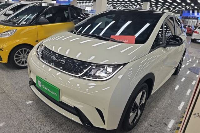 Used BYD Dolphin 2023 420 km Fashion Edition