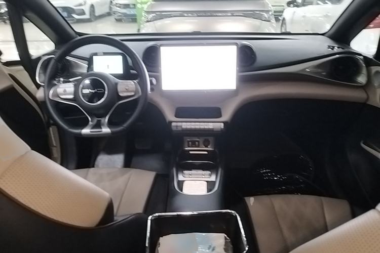 Used BYD Dolphin 2023 420 km Fashion Edition Center Console