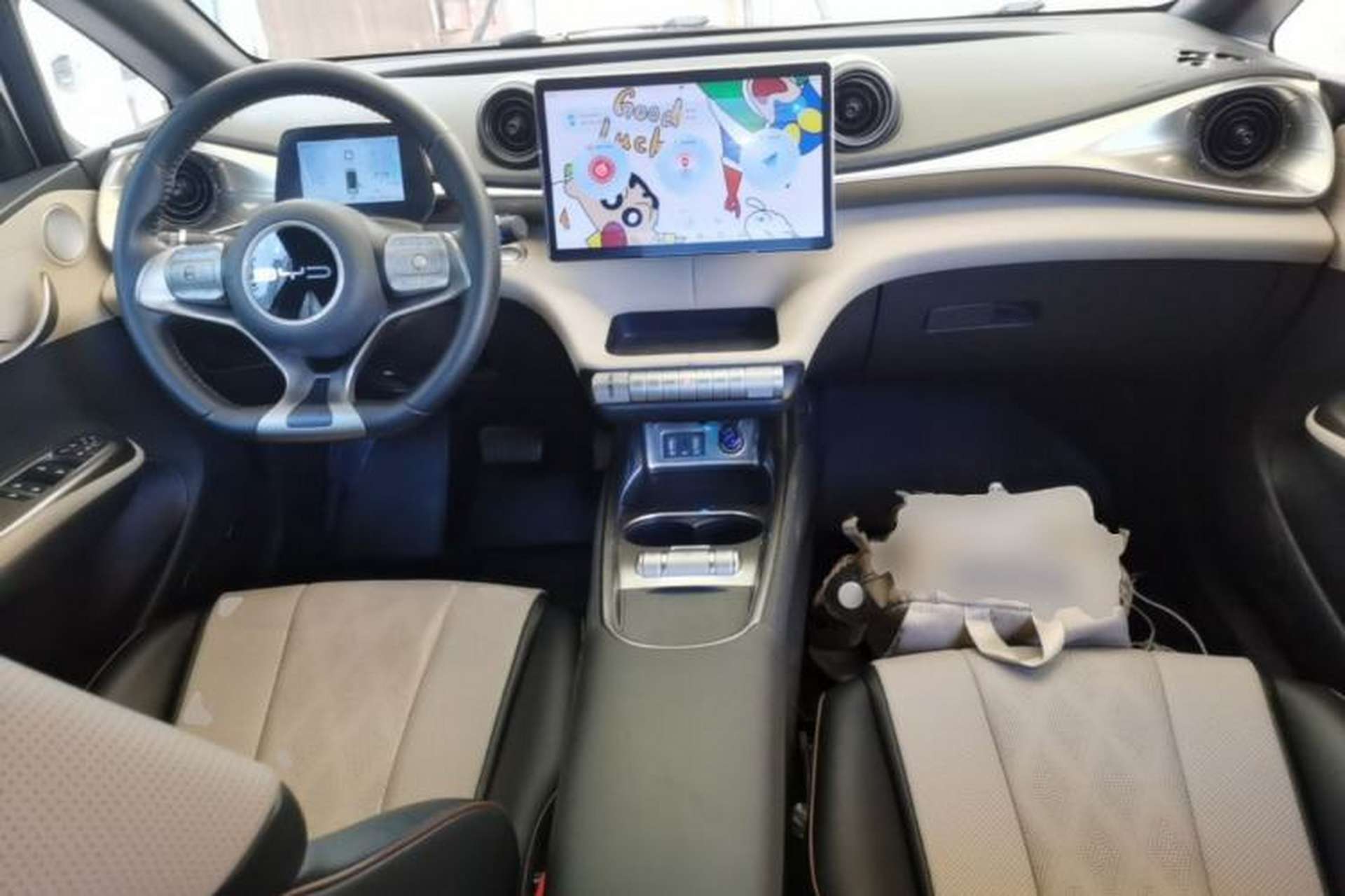 Used BYD Dolphin 2023 420 km Free Version Center Console