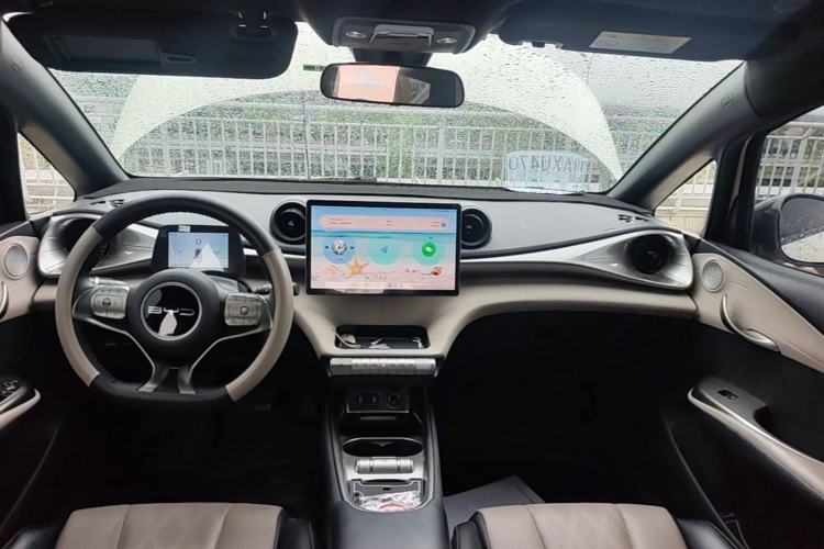 Used BYD Dolphin 2023 420 km Fashion Edition Center Console