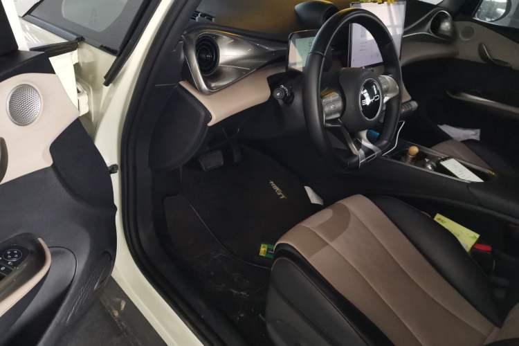 Used BYD Dolphin 2023 420 km Free Version Driver Seat