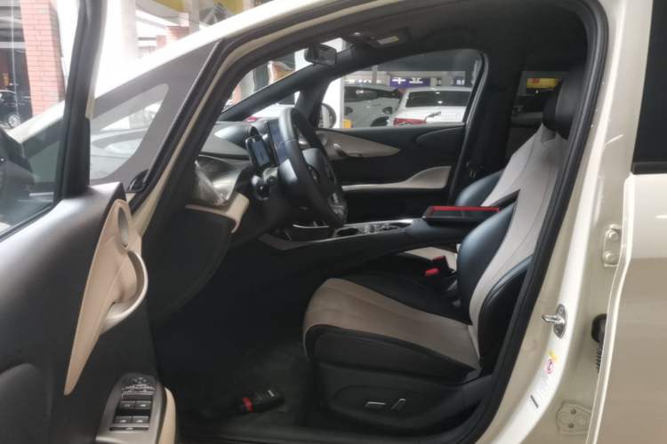Used BYD Dolphin 2023 420 km Free Version Driver Seat