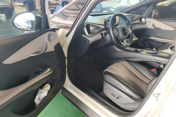Used BYD Dolphin 2023 420 km Fashion Edition Driver Seat