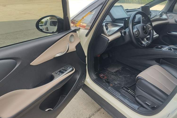Used BYD Dolphin 2023 420 km Fashion Edition Driver Seat