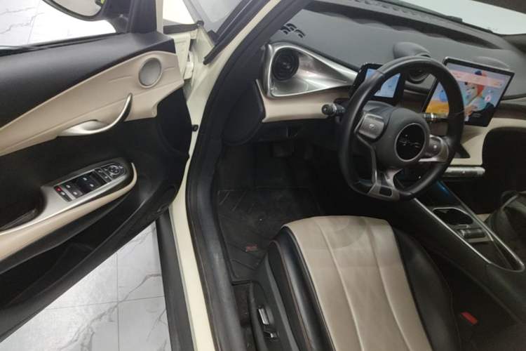 Used BYD Dolphin 2023 420 km Free Version Driver Seat