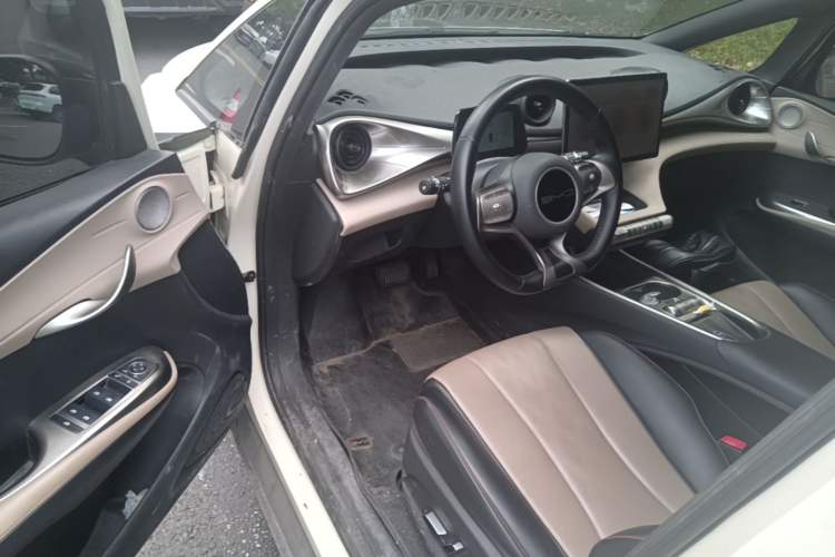 Used BYD Dolphin 2023 420 km Free Version Driver Seat