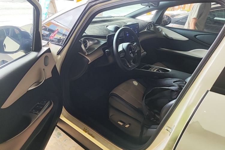 Used BYD Dolphin 2023 420 km Free Version Driver Seat